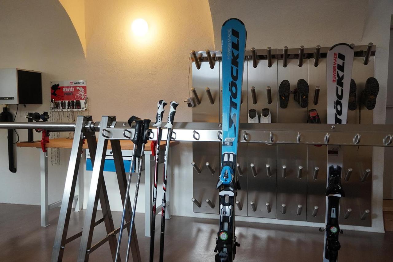 Chasa Fent, Sent Scuol im Engadin Apartment Bagian luar foto